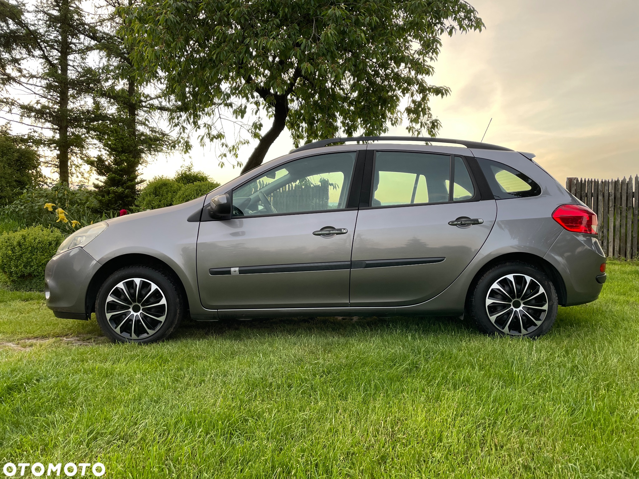 Renault Clio - 6