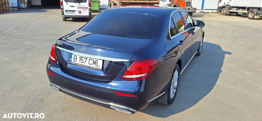 Mercedes-Benz E - 13