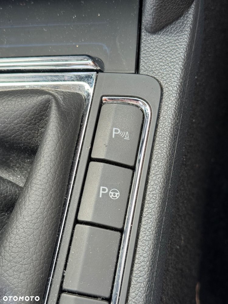 Skoda Superb 2.0 TDI Elegance - 25