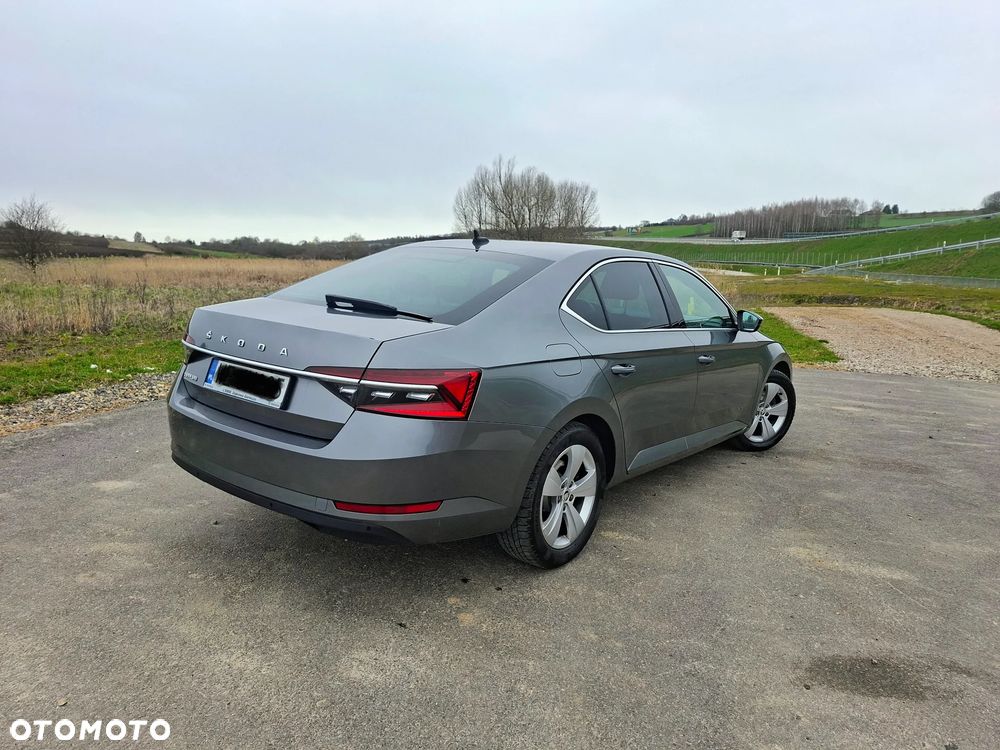Skoda Superb 1.5 TSI Active DSG - 4