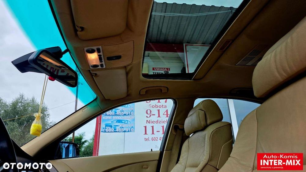 BMW Seria 5 523i - 28