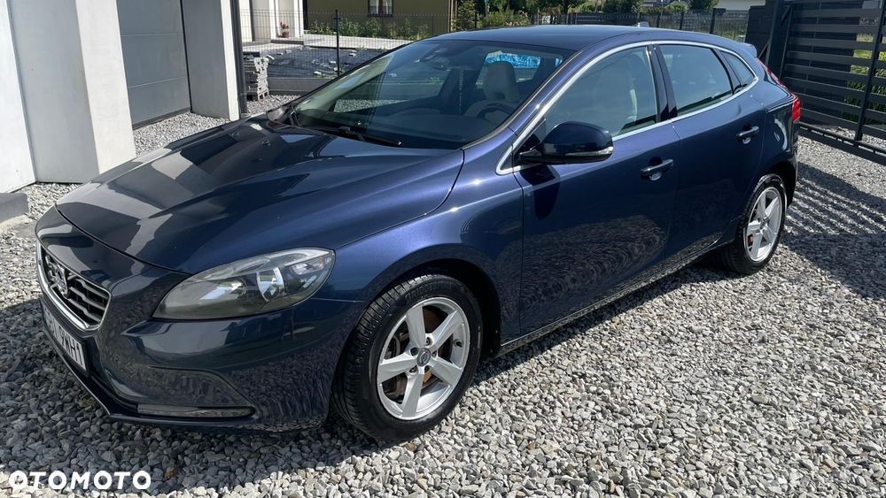 Volvo V40 D3 Momentum - 2