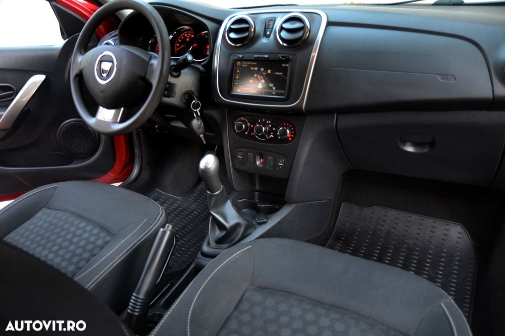 Dacia Sandero TCe 90 S&S Laureate - 4