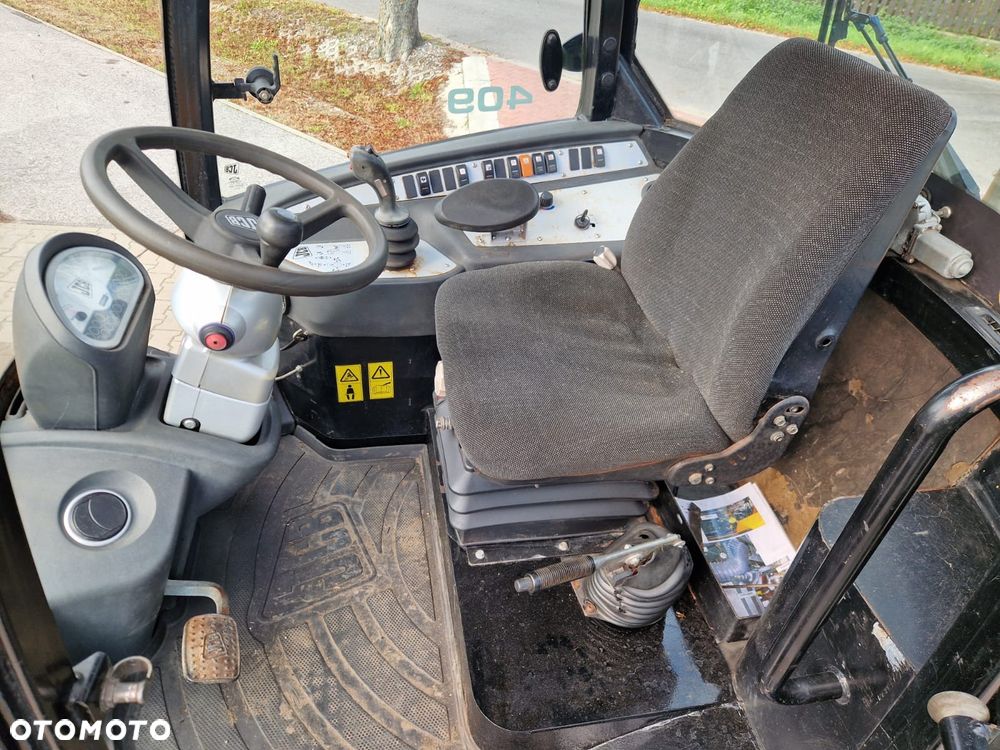 JCB 409 - 9