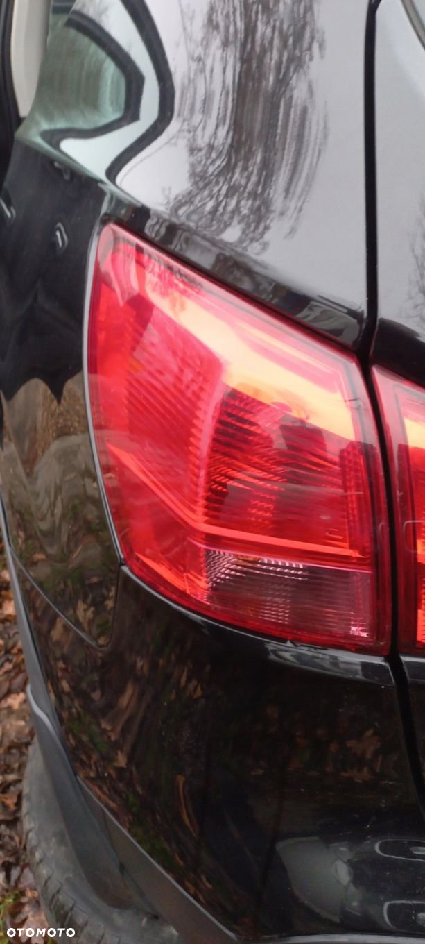 LAMPA TYLNA LEWA NISSAN QASHQAI J10 Z11 G - 2