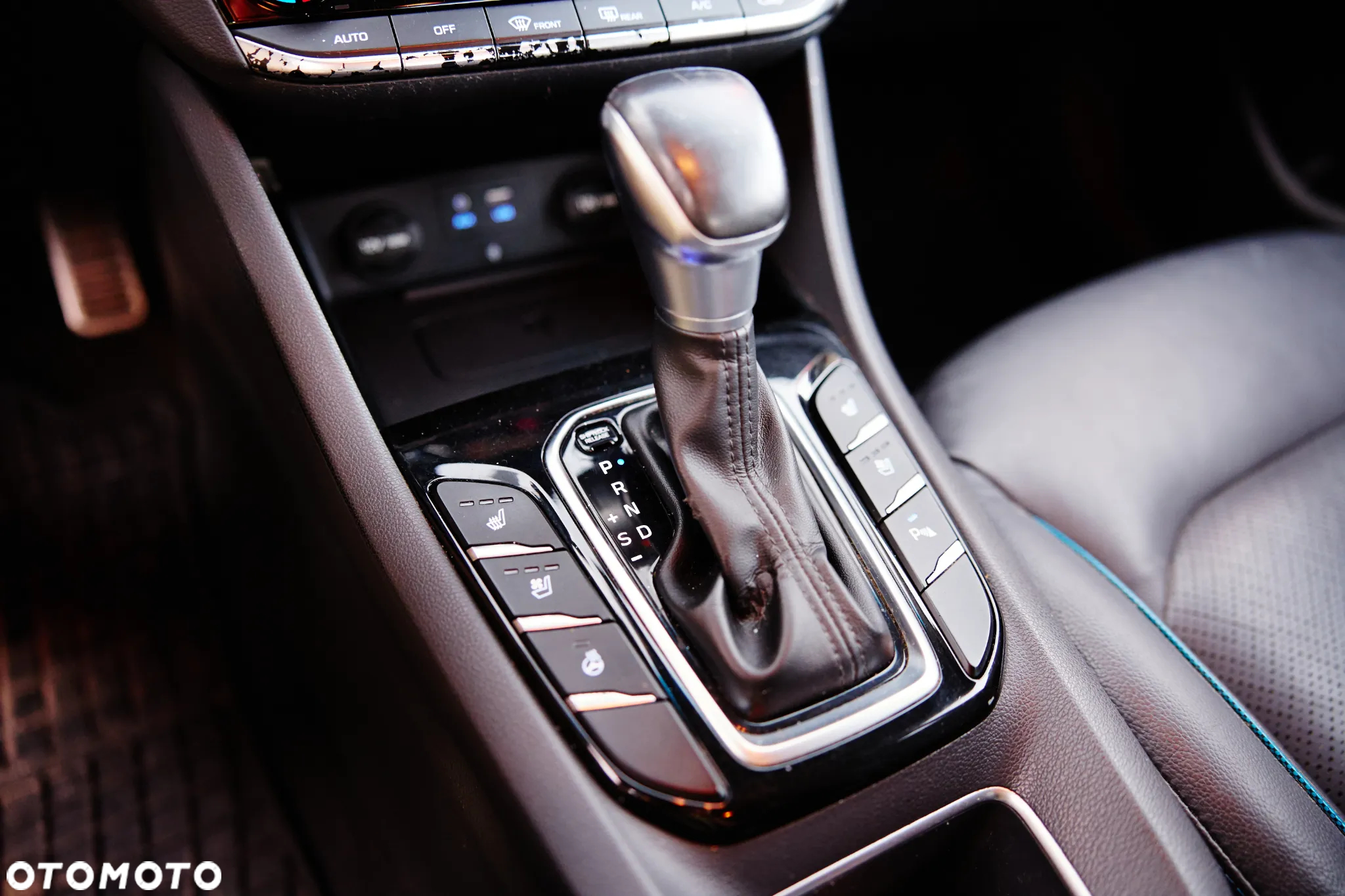 Hyundai IONIQ hybrid Platinum - 18