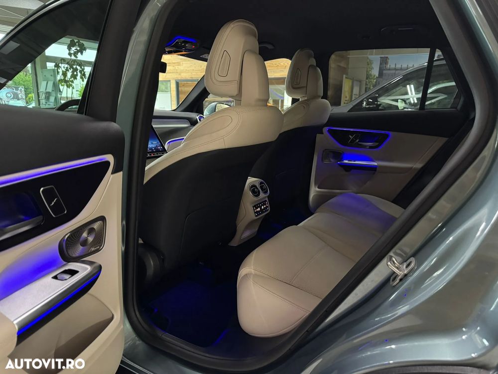 Mercedes-Benz GLC 300 d 4Matic 9G-TRONIC Edition Avantgarde - 11
