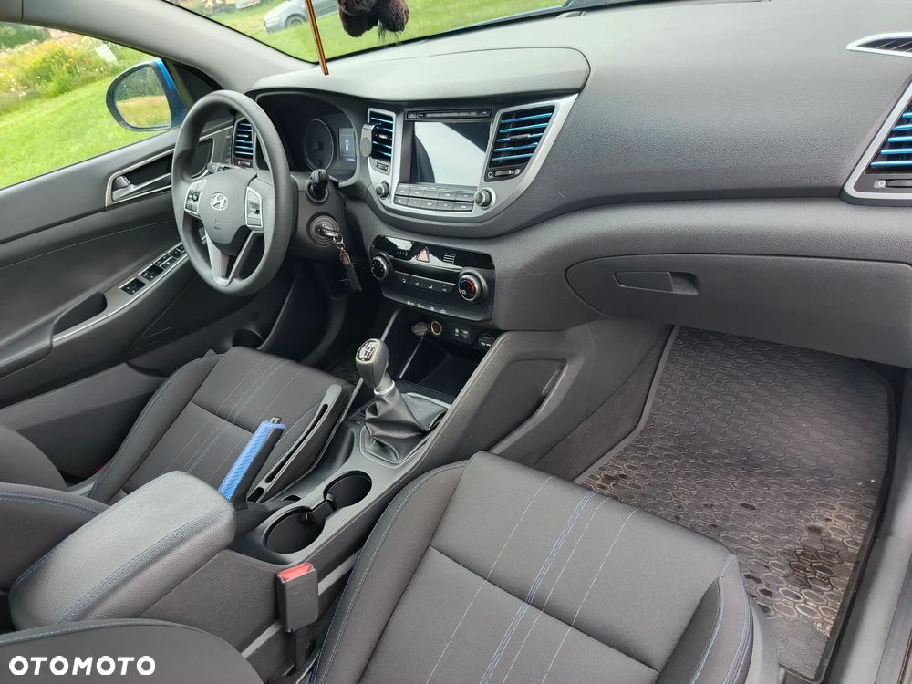 Hyundai Tucson 1.7 CRDI BlueDrive Style 2WD - 30