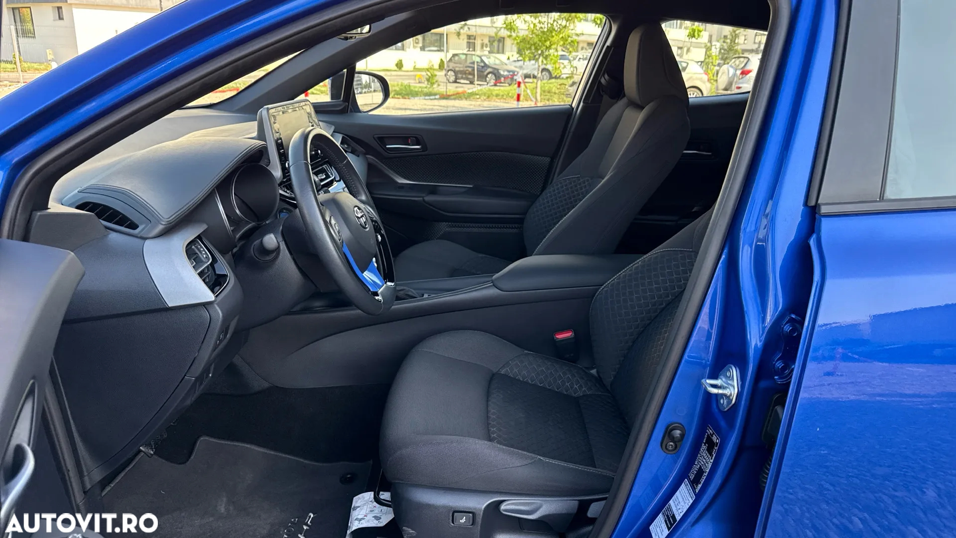 Toyota C-HR 1.8 HSD 122 CP 4x2 CVT Core - 17