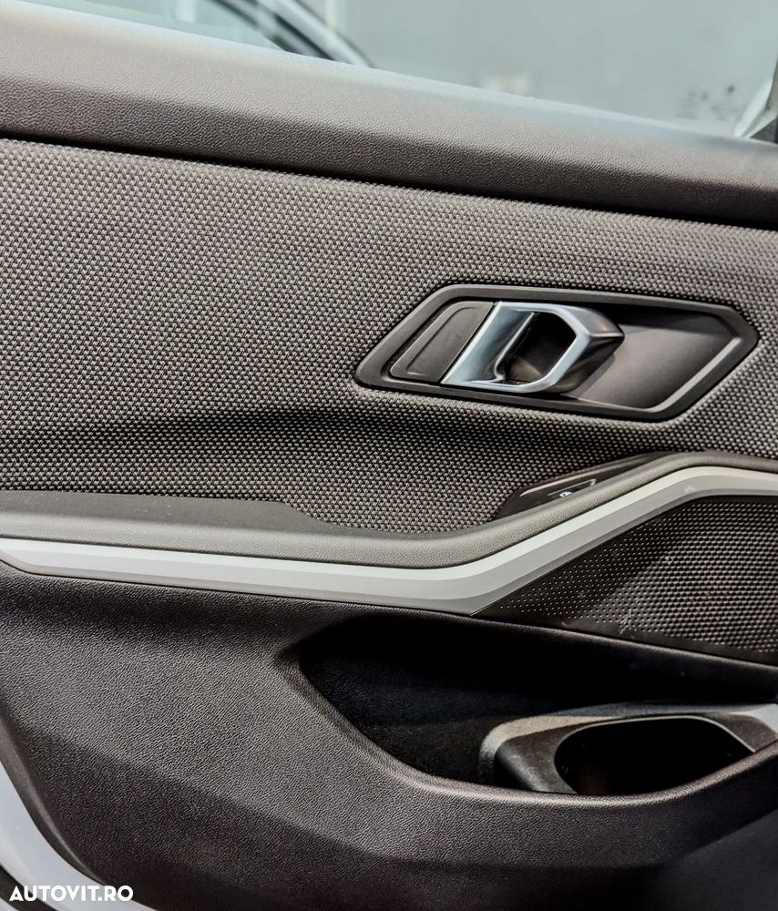 BMW Seria 3 318d Advantage - 24