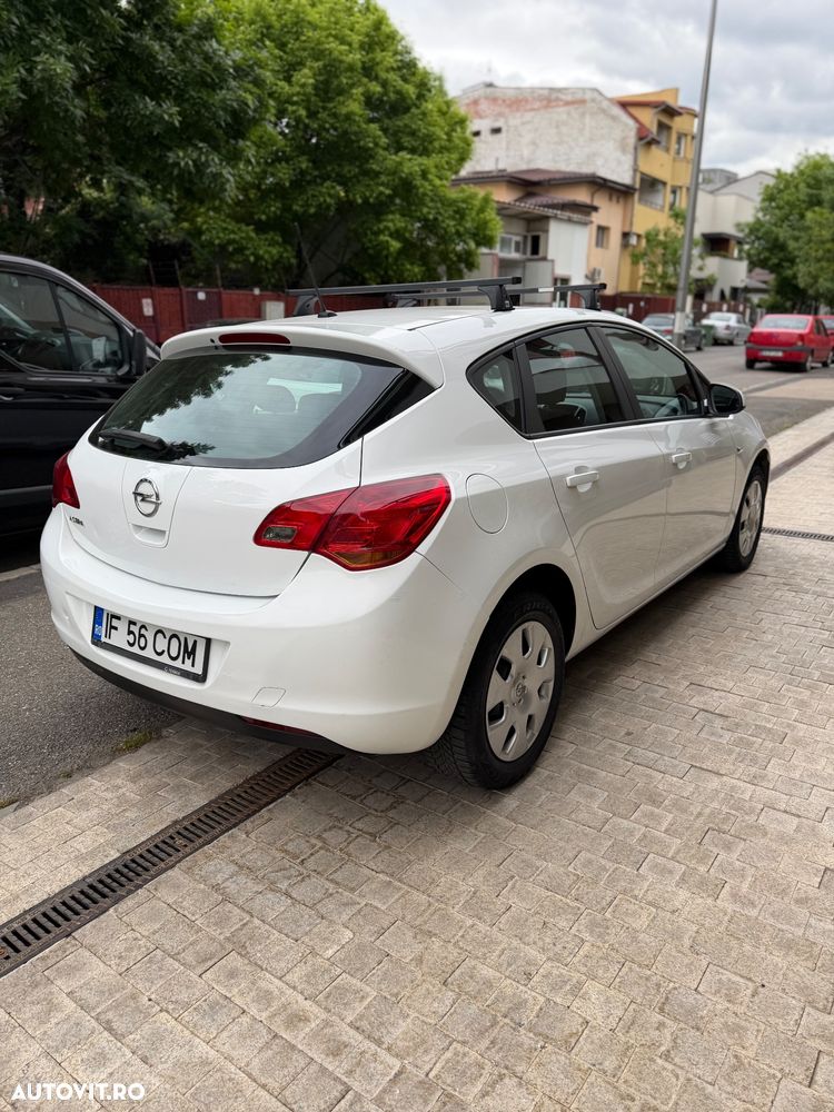 Opel Astra - 3