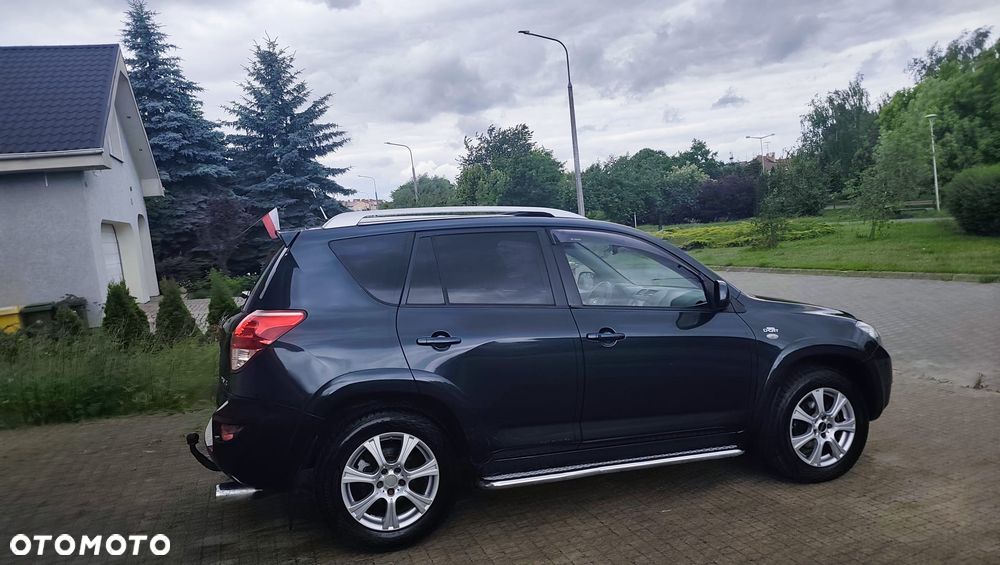 Toyota RAV4 2.2 D-4D 4x2 Travel - 28