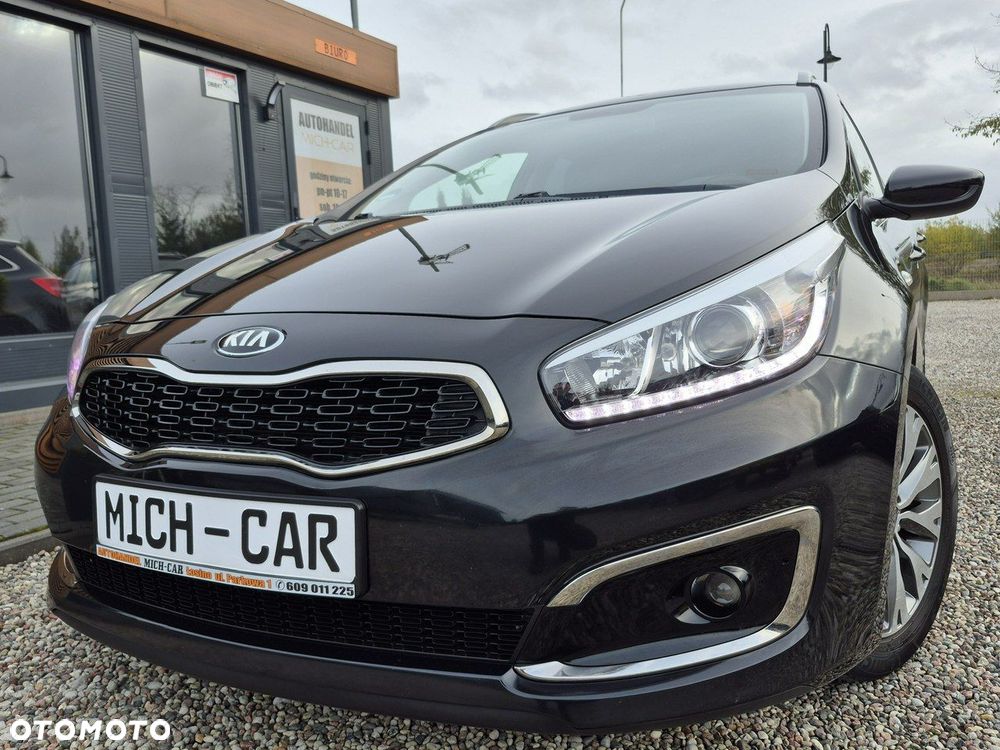 Kia Ceed - 35