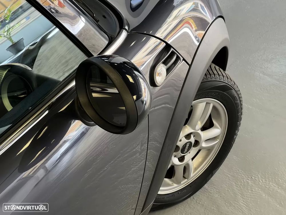 MINI 3 Portas Cooper D - 35