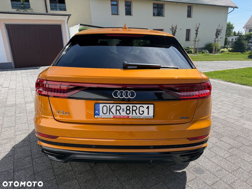 Audi Q8 - 8