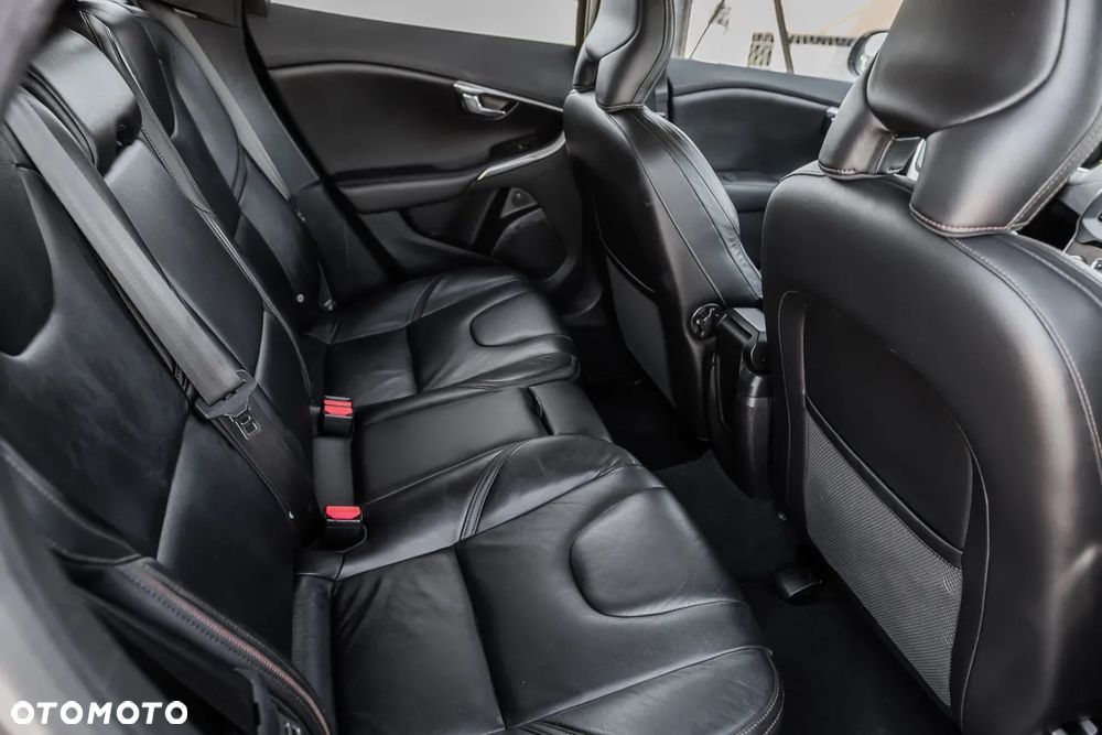 Volvo V40 Cross Country D4 Summum - 31