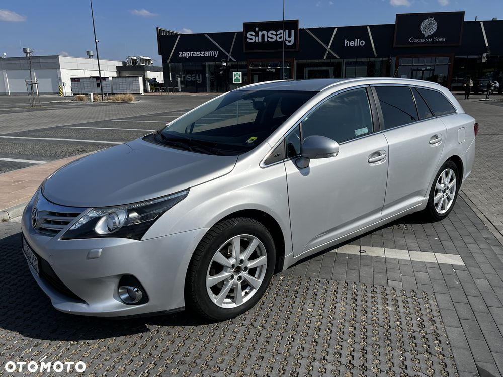 Toyota Avensis 2.0 Premium MS - 1