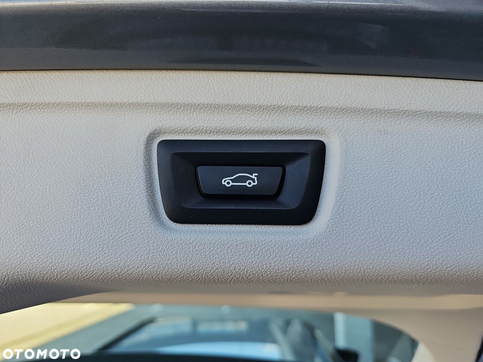 BMW Seria 3 318i - 33