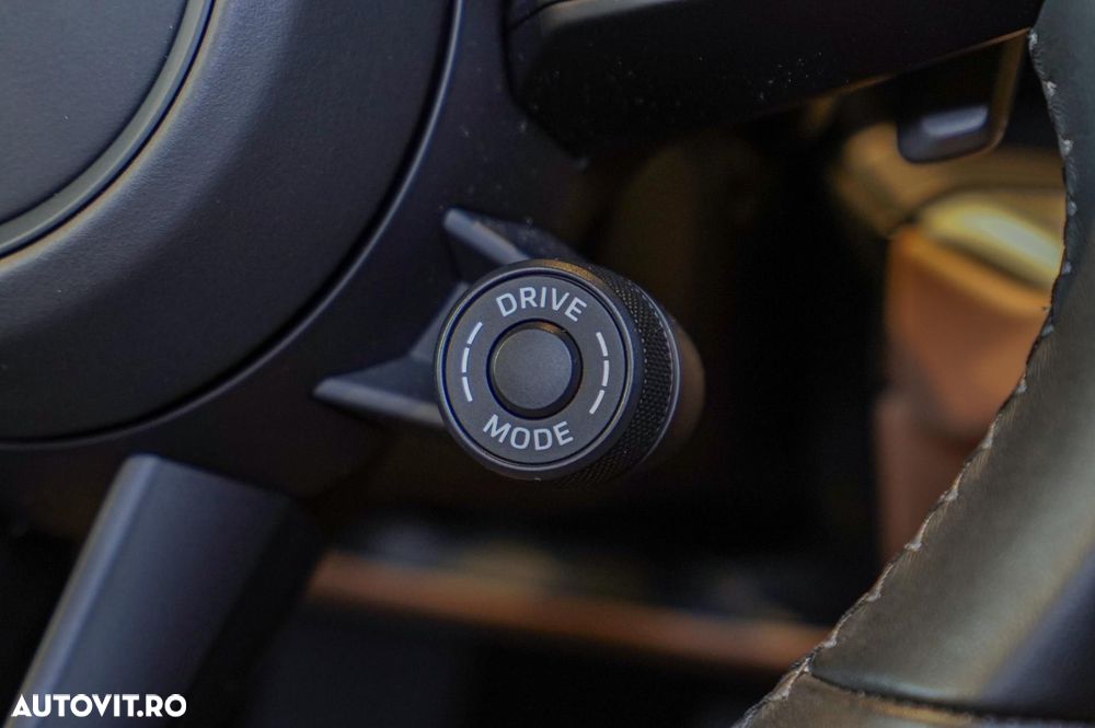 Porsche Cayenne Coupe E-Hybrid - 25