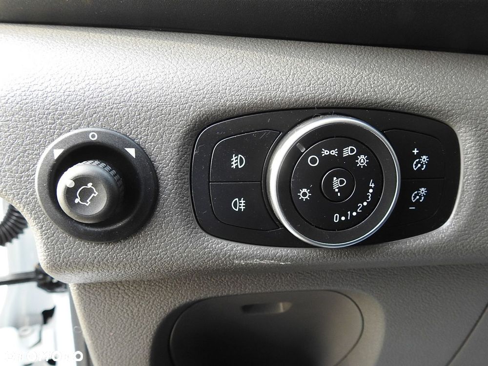 Ford TRANSIT KONTENER WINDA 8 PALET TEMPOMAT KLIMATYZACJA  130KM - 25