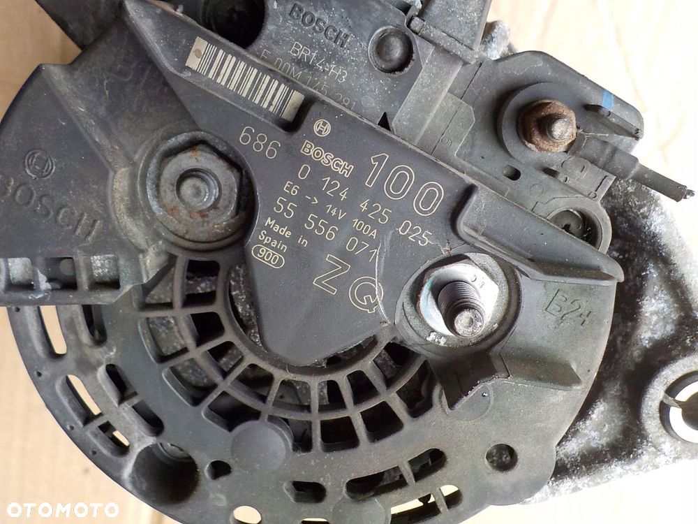 alternator opel zafira b 1,6 16v 55556071 - 2