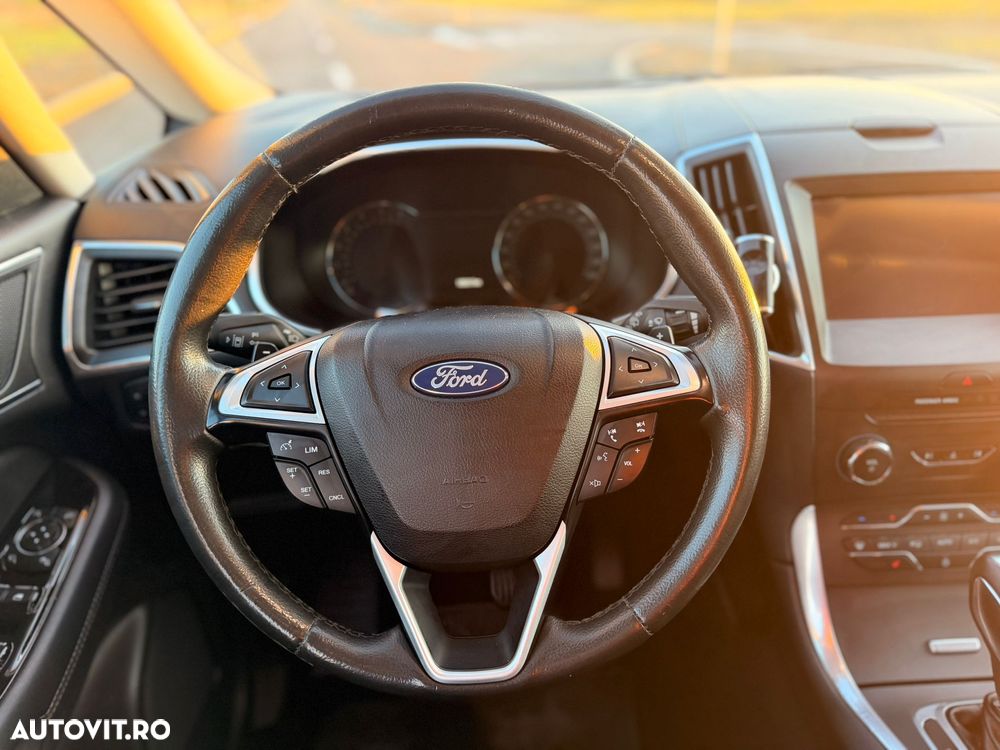 Ford S-Max 2.0 TDCi Powershift ST-Line - 17