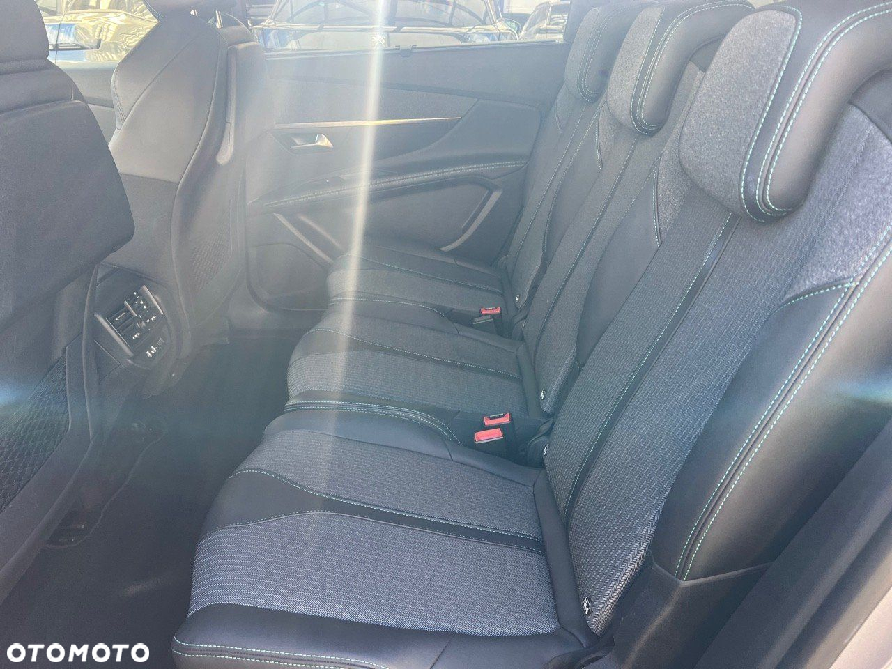 Peugeot 5008 1.5 BlueHDi Allure Pack S&S EAT8 - 10