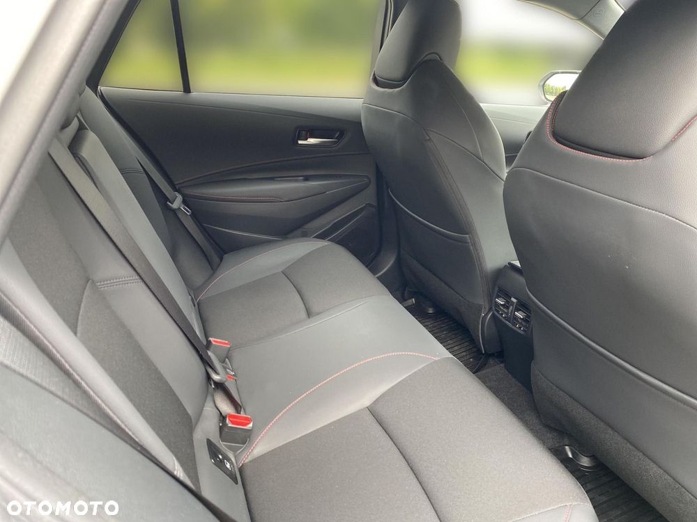 Toyota Corolla 2.0 Hybrid GR Sport Dynamic - 16