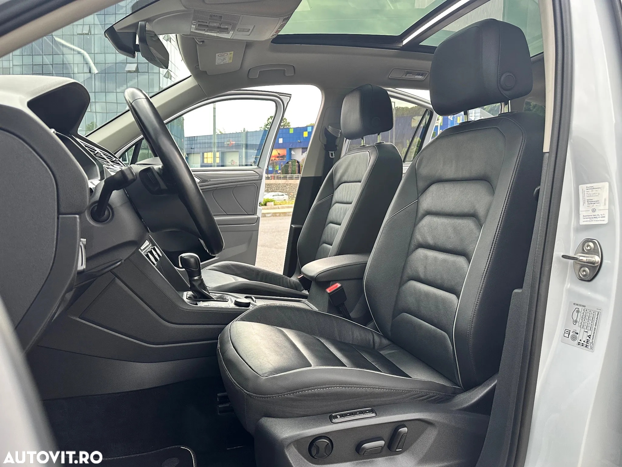 Volkswagen Tiguan Allspace 2.0 TDI 4Mot DSG R-Line - 24