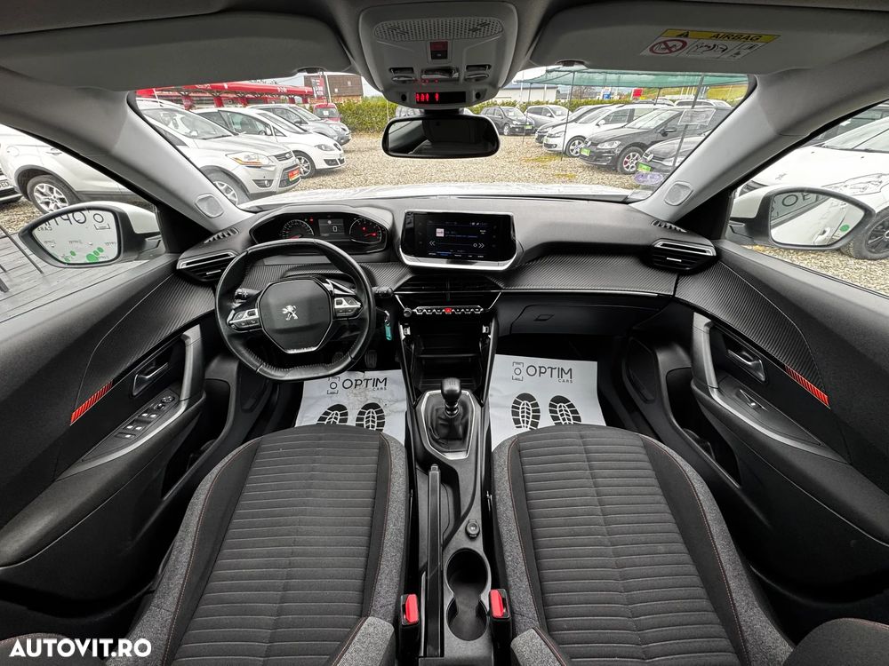 Peugeot 2008 - 17