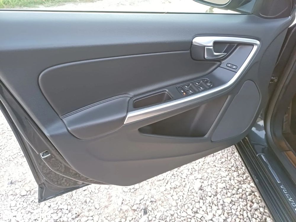 Volvo V60 D2 Drive-E Kinetic - 16