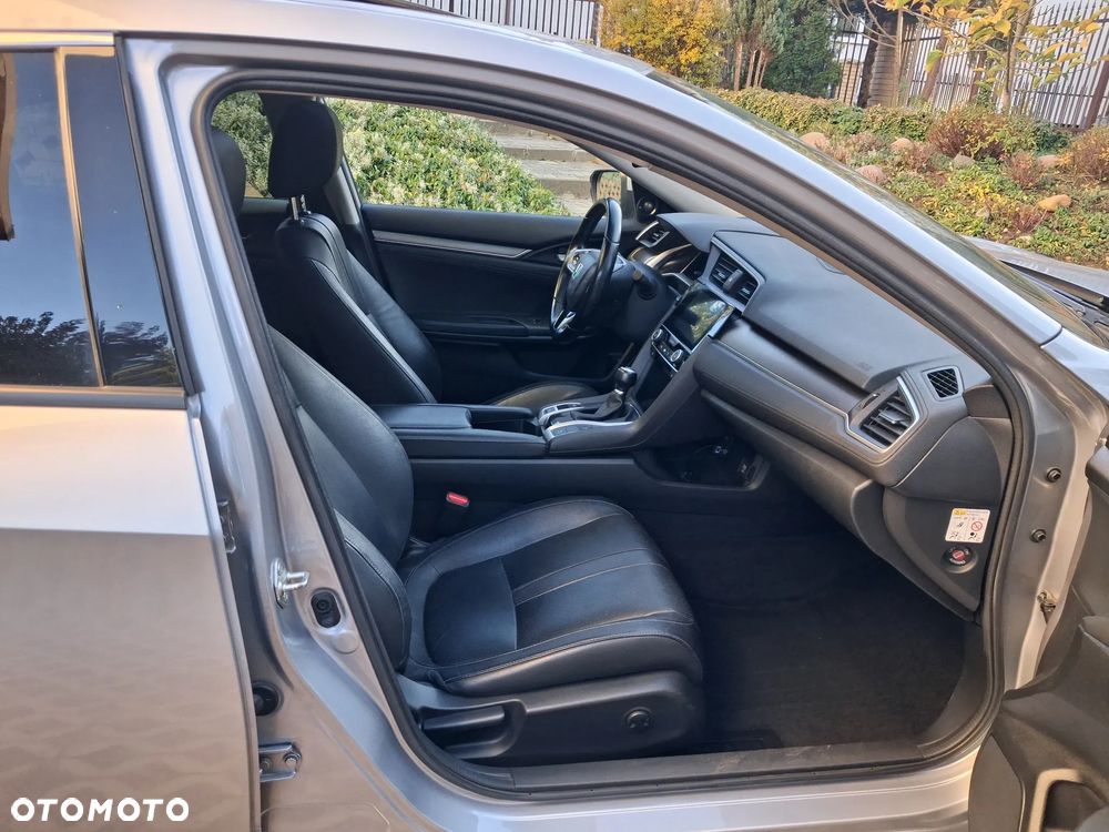 Honda Civic 1.5 T Executive - 18