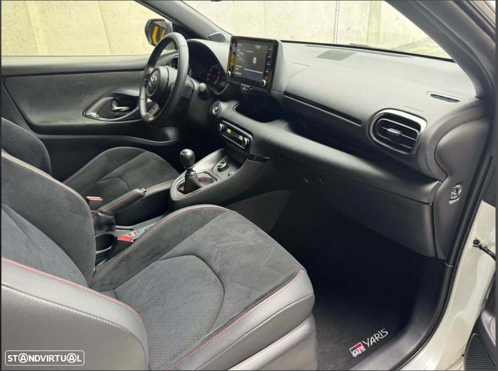 Toyota GR Yaris c/ High-Performance-Pack - 16