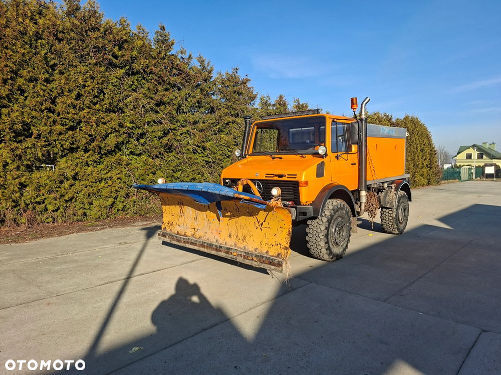 Mercedes-Benz Unimog