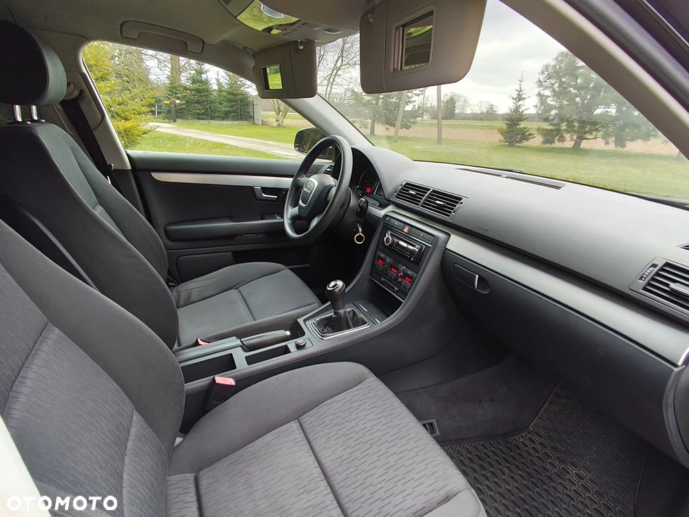 Audi A4 Avant 1.6 - 12