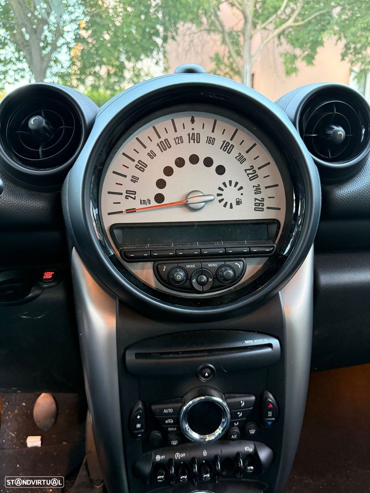 MINI Countryman One D - 7