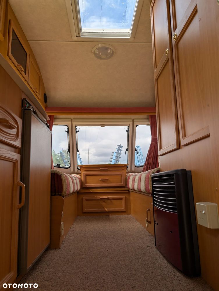 Avondale Coachcraft Dart 510 - 8