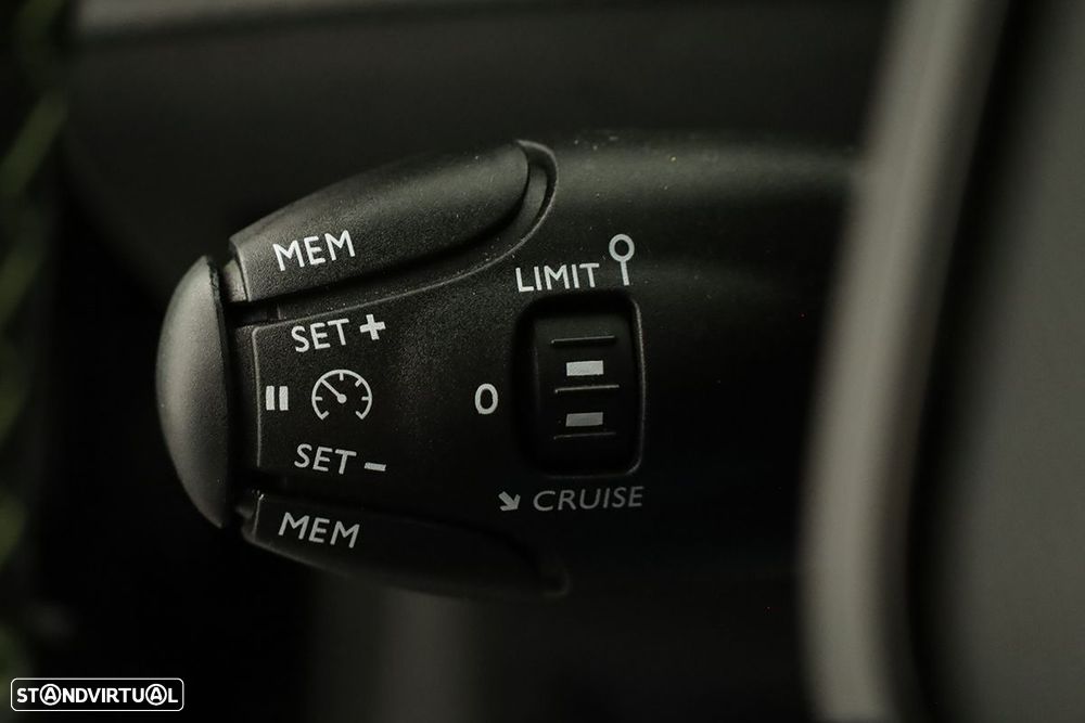 Peugeot e-208 50 kWh GT - 20