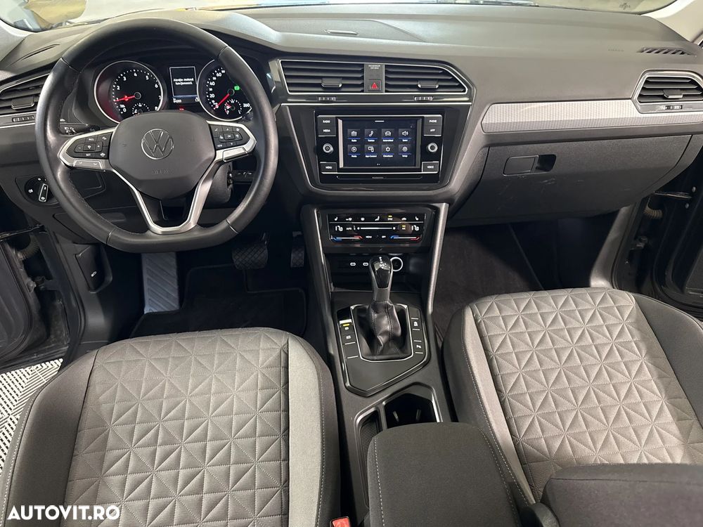 Volkswagen Tiguan - 10