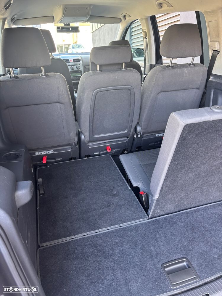 VW Touran 1.9 TDi Highline DSG 7L - 13