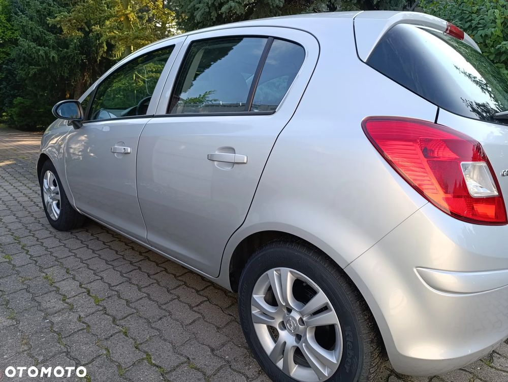 Opel Corsa 1.2 16V - 22