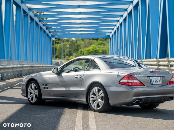 Mercedes-Benz SL - 32