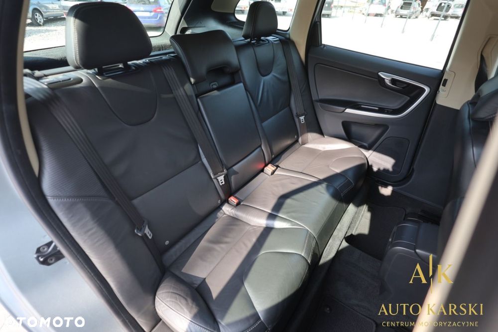 Volvo XC 60 - 32