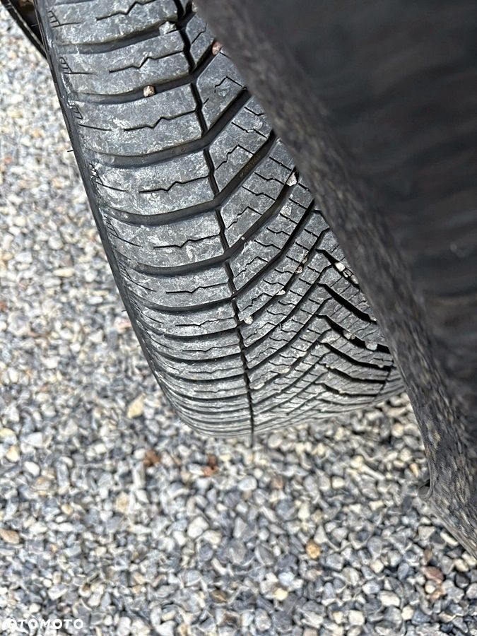 Mercedes-Benz Klasa C 200 T Kompressor Avantgarde - 9