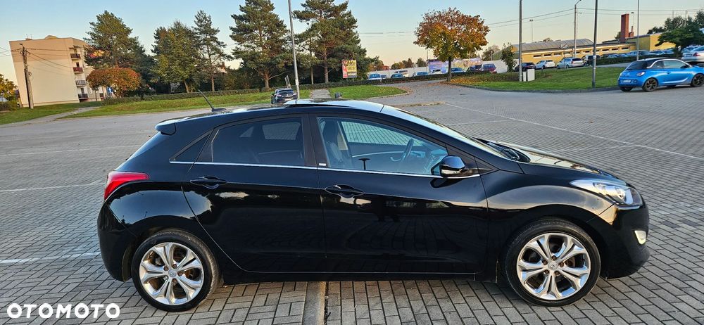 Hyundai i30 1.6 CRDi BlueDrive Go - 22