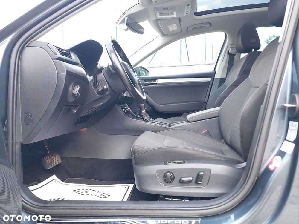 Skoda Superb 2.0 TDI DSG Ambition - 10