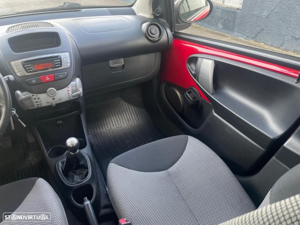 Toyota Aygo 1.0 Power Pack+AC+VSC - 19