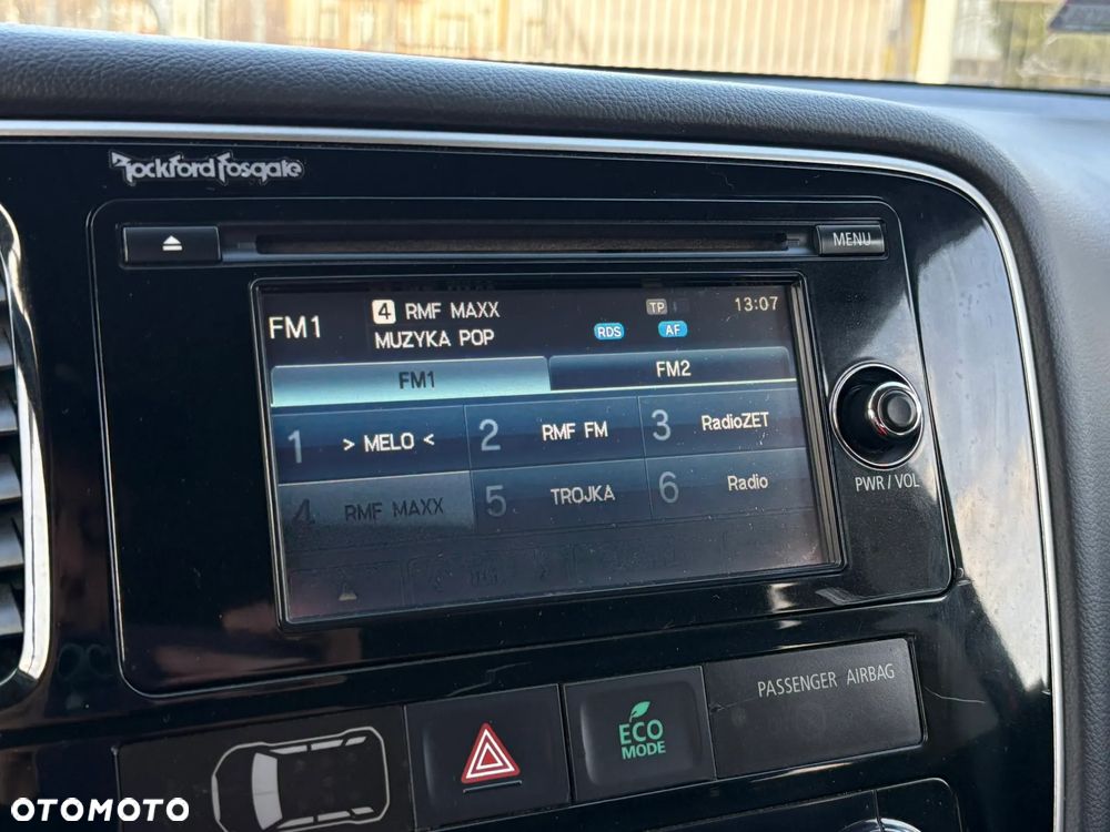 Mitsubishi Outlander 2.0 Intense + CVT - 17