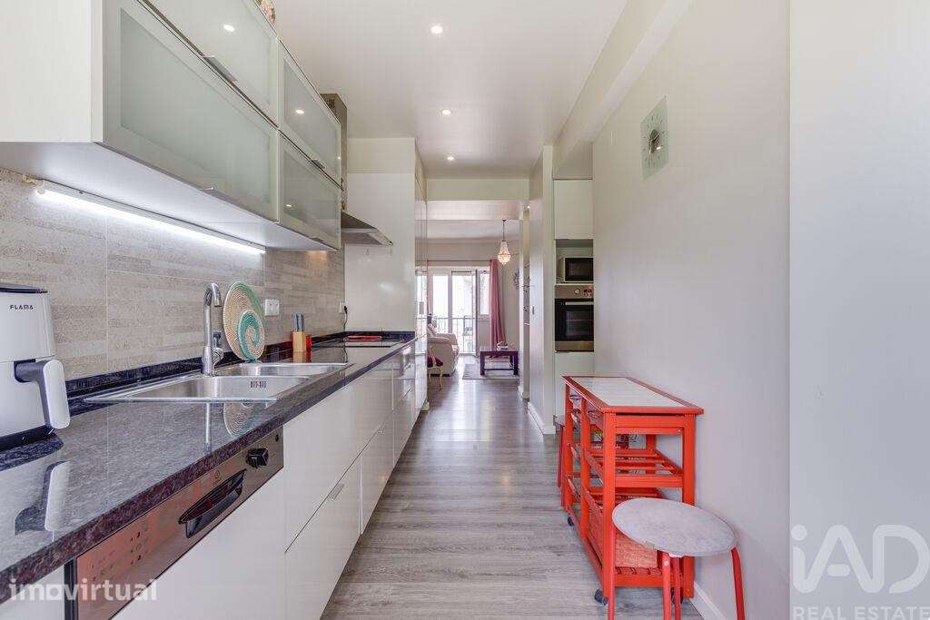Apartamento T3 em Penha de França de 98 m2 - Grande imagem: 2/35