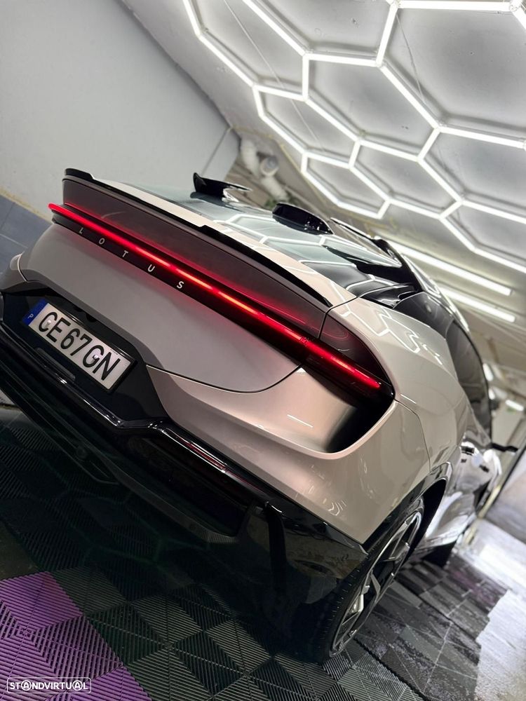 Lotus Eletre - 6